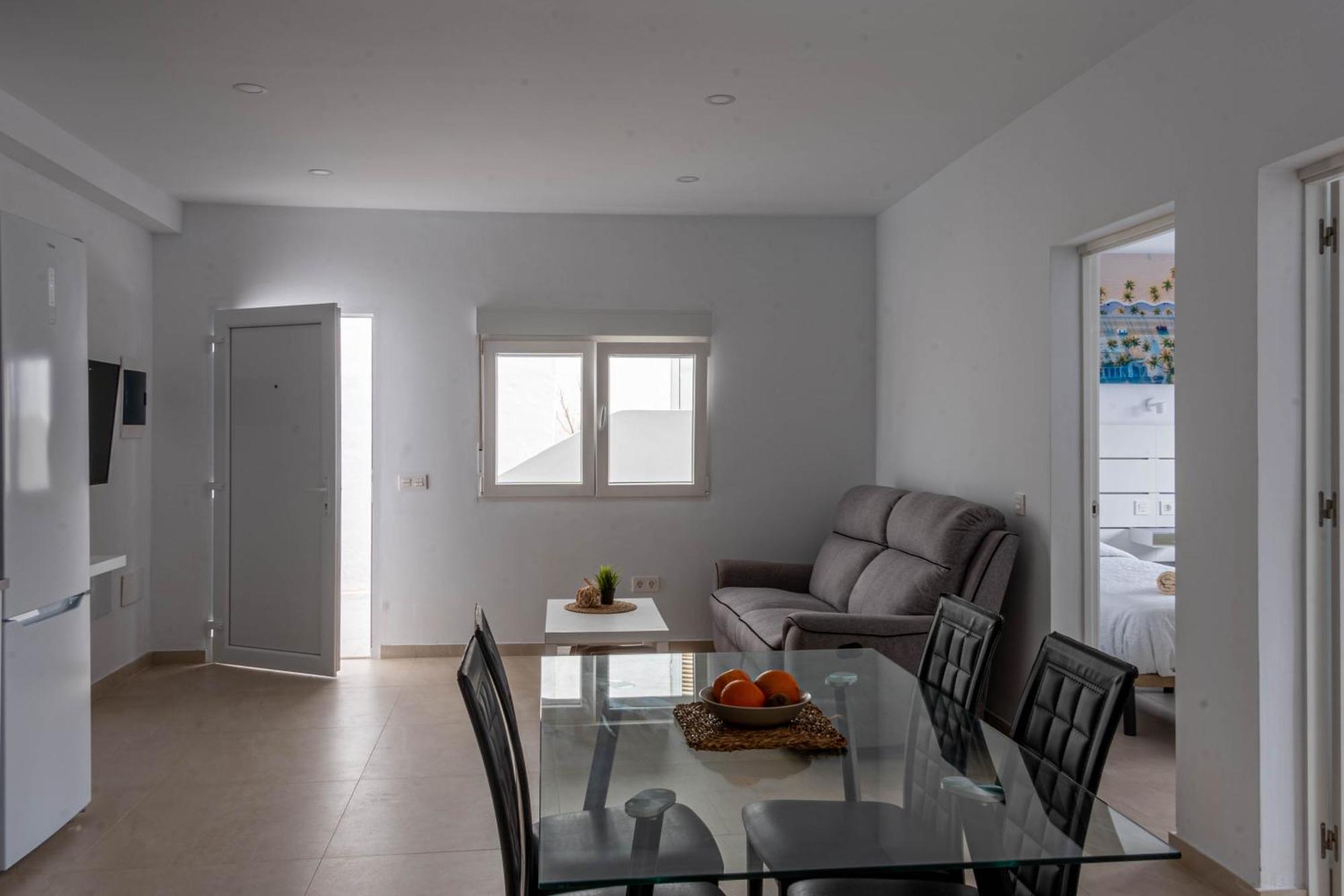 Kiposhi Beach Apartments Punta Mujeres Haria Luaran gambar